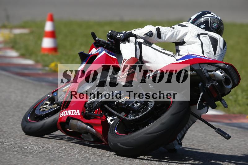 /Archiv-2024/29 12.06.2024 MOTO.CH Track Day ADR/Gruppe rot/87